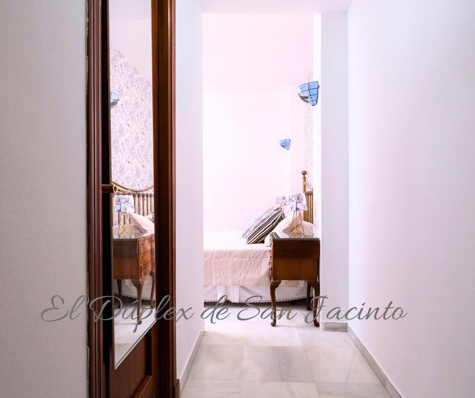 El Duplex De San Jacinto Daire Sevilla Dış mekan fotoğraf