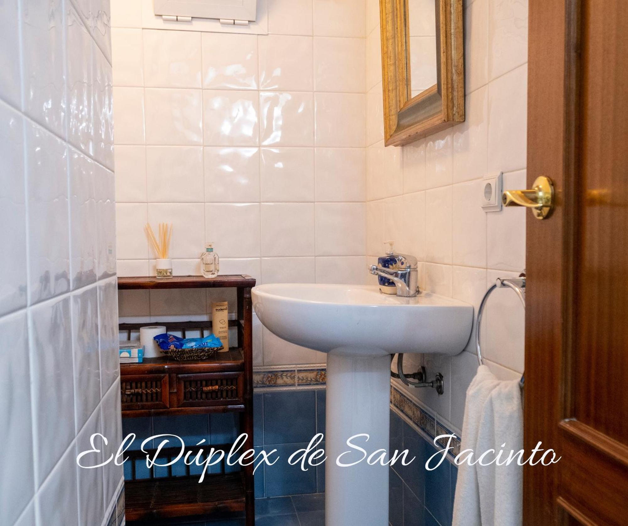 El Duplex De San Jacinto Daire Sevilla Dış mekan fotoğraf