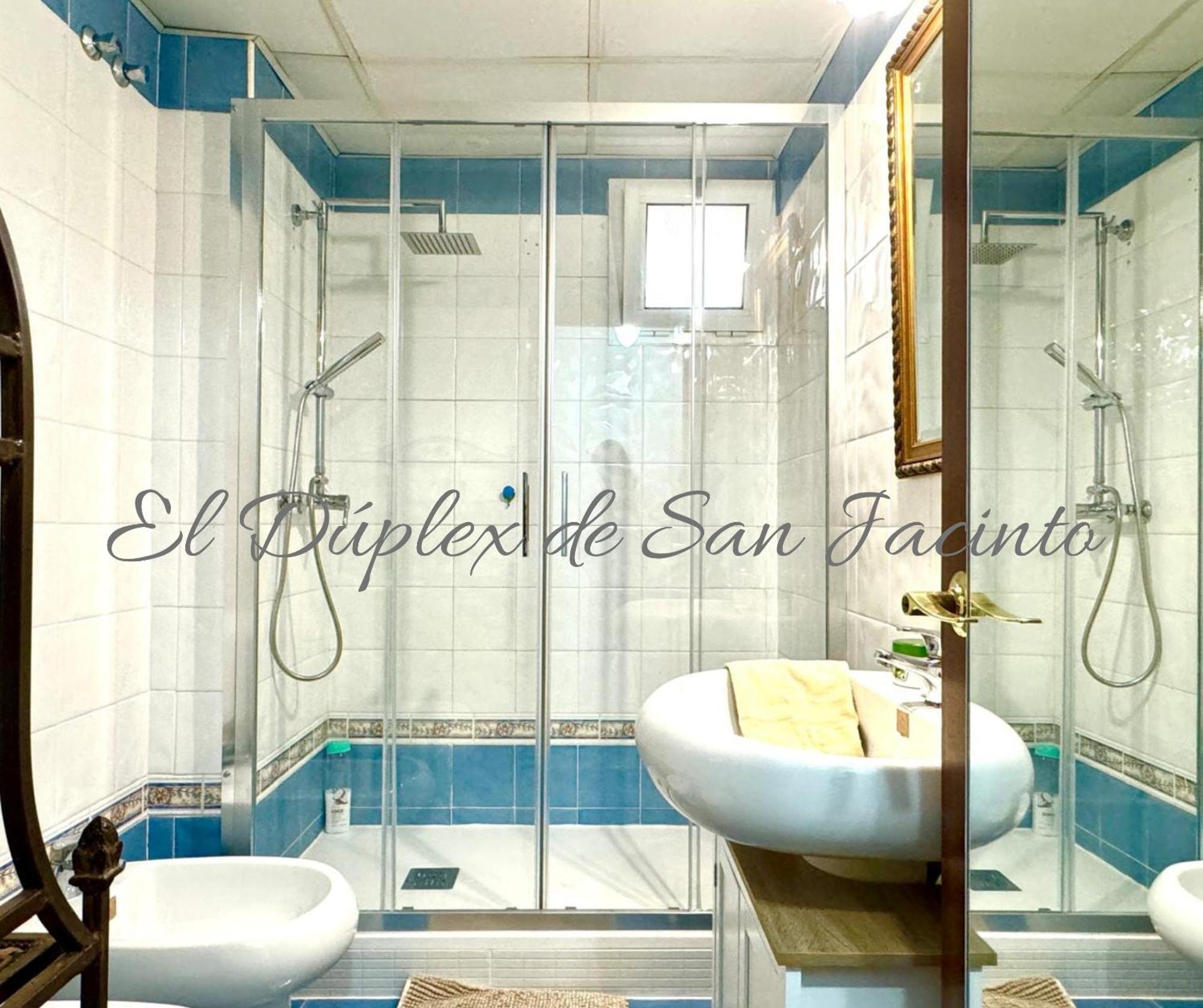 El Duplex De San Jacinto Daire Sevilla Dış mekan fotoğraf